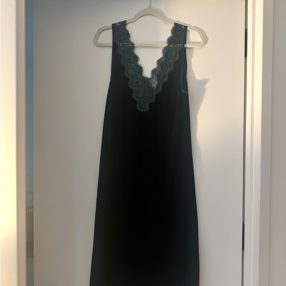 Zara Elegant Hunter Green Dress with Lace Detail